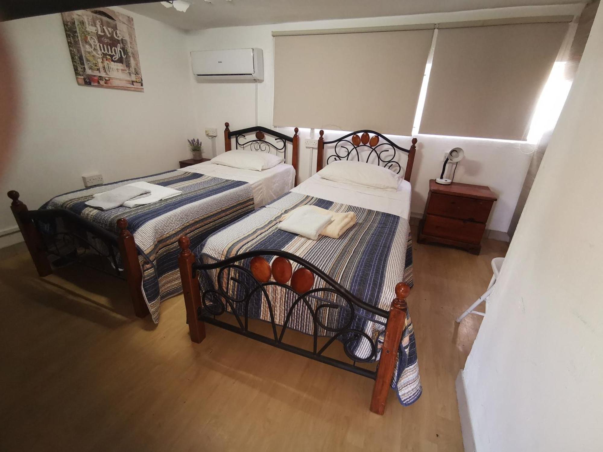 Strovolos Rooms Studios นิโคเซีย ห้อง รูปภาพ